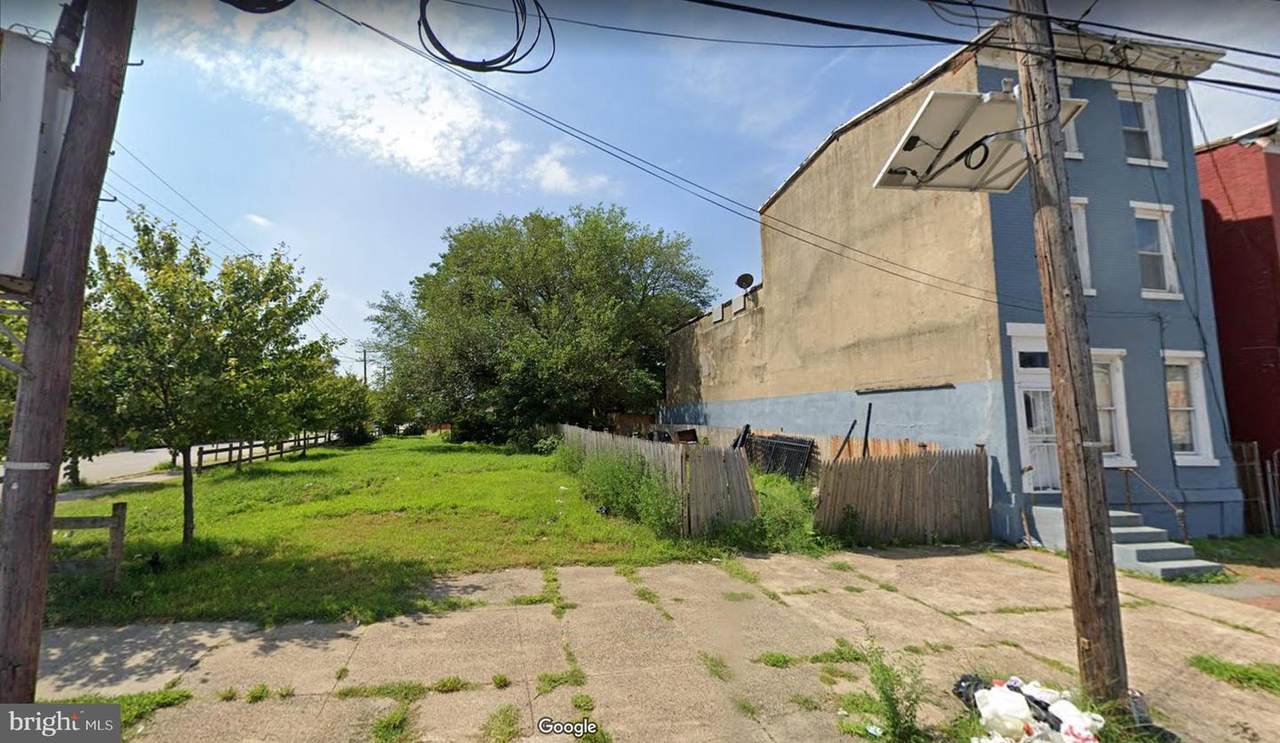 424 Stevens Street - Photo 1
