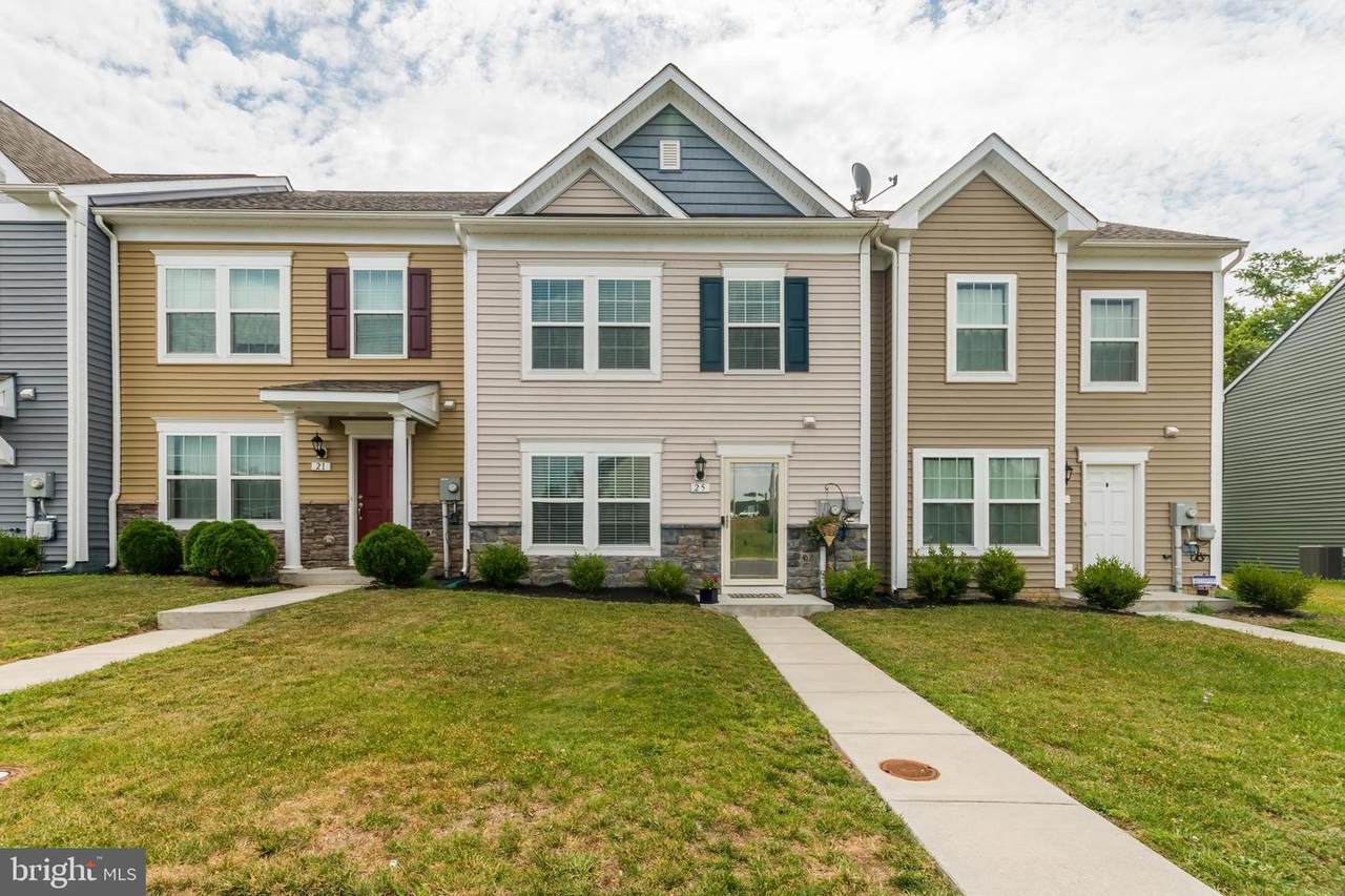 25 Darien Drive - Photo 1