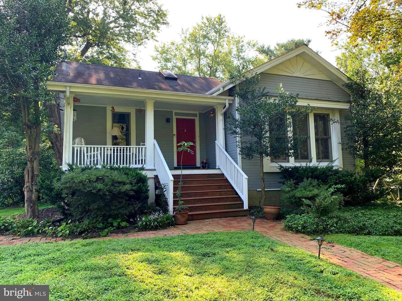 1511 Forest Lane - Photo 1