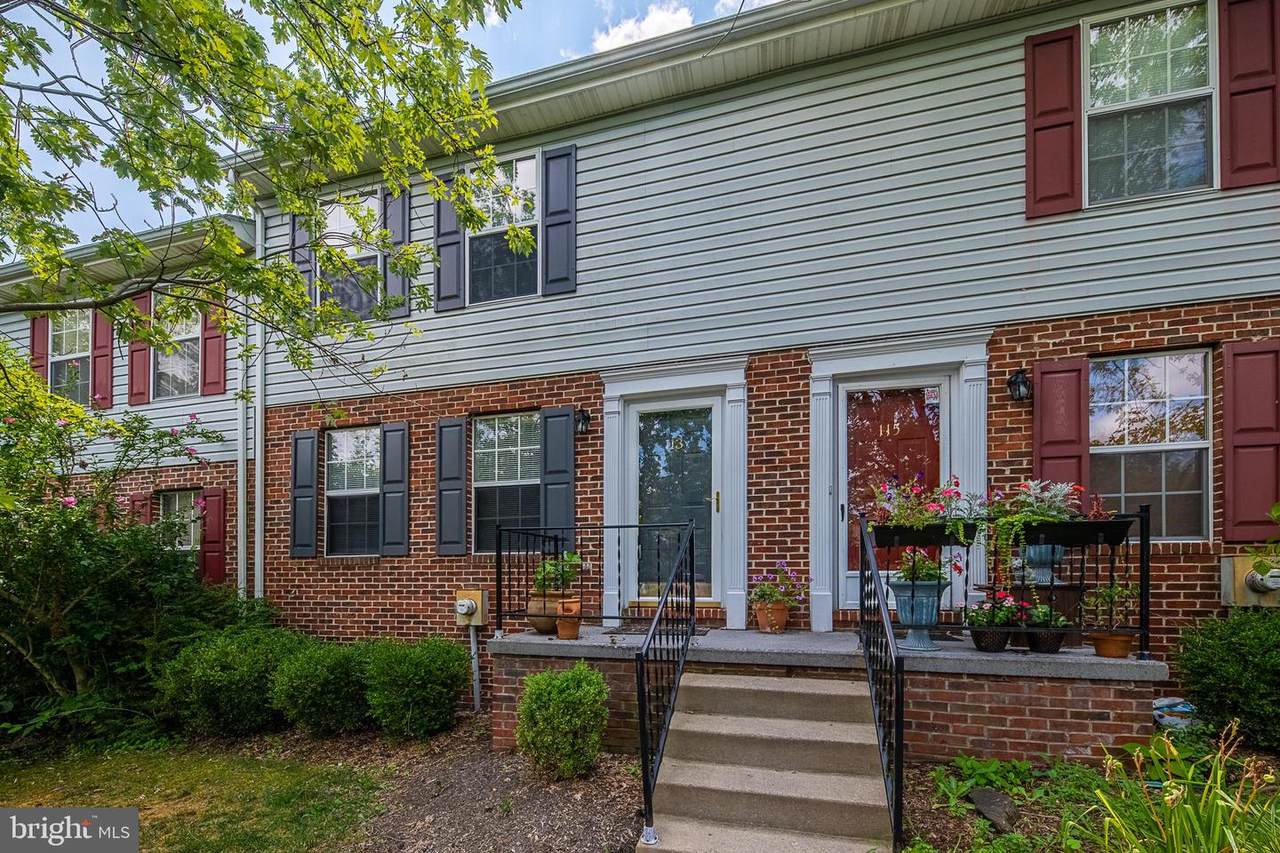 113 Waterford Lane - Photo 1