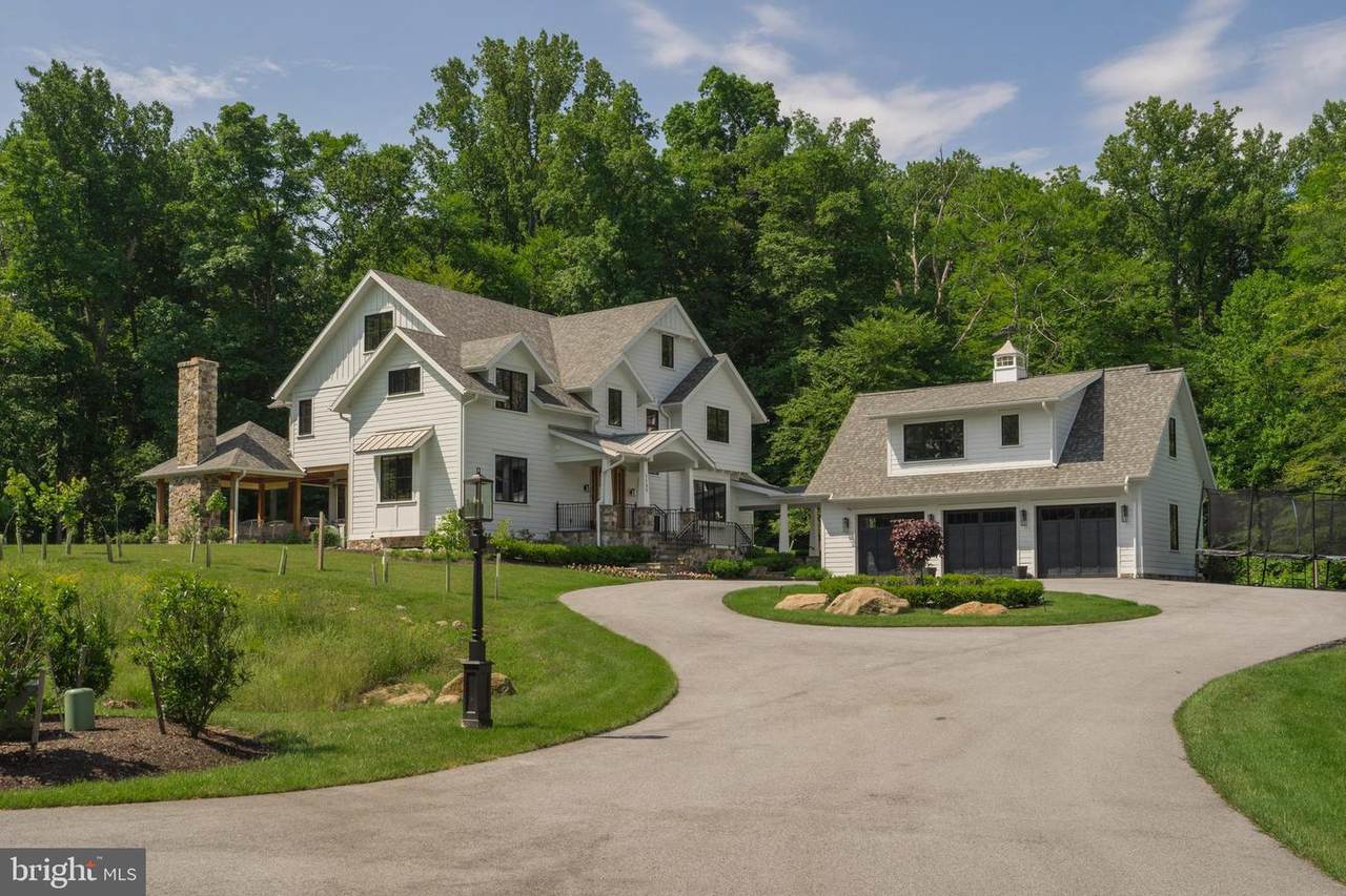 1138 Leopard Road - Photo 1