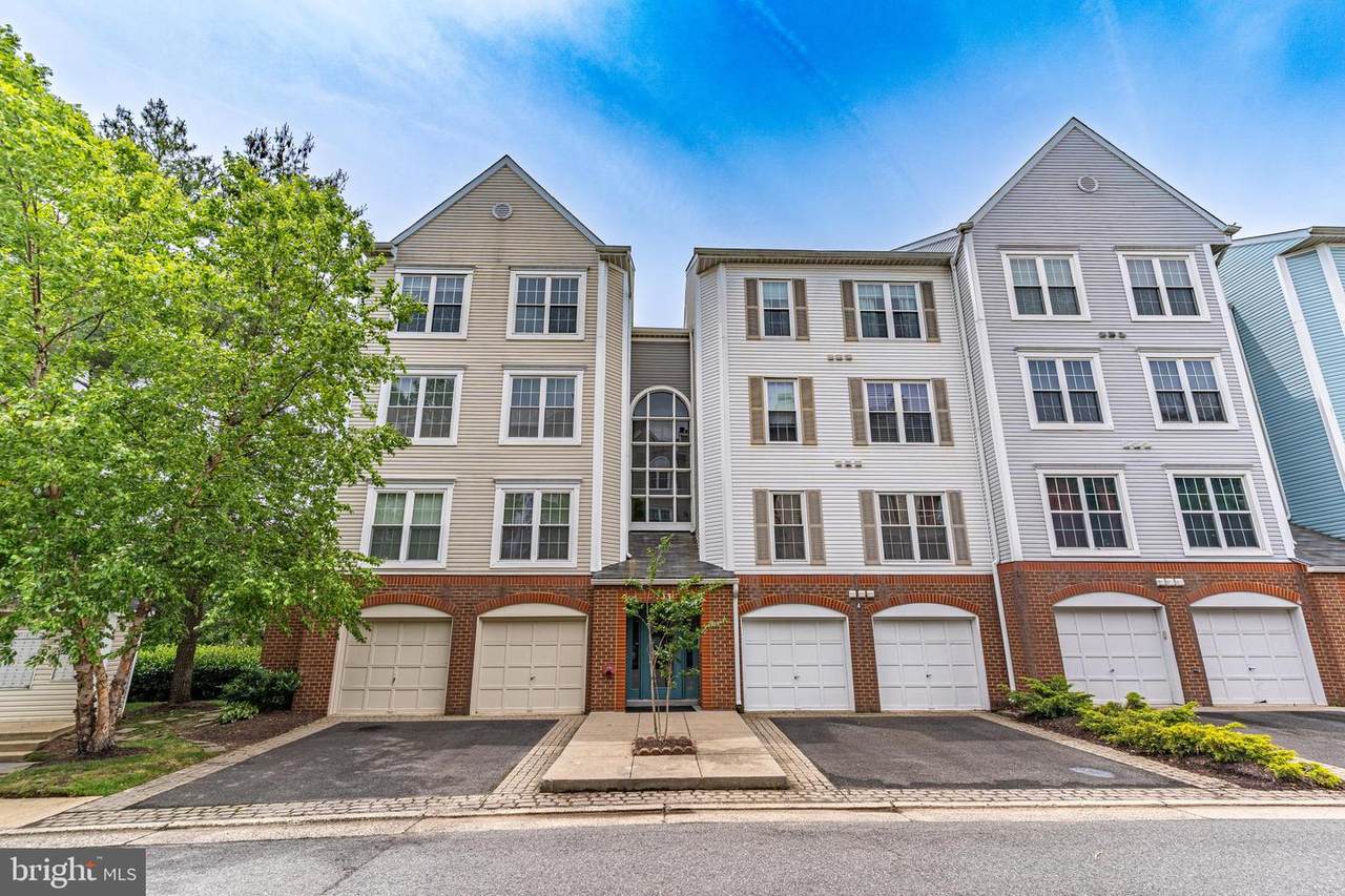 253 Pickett Street - Photo 1