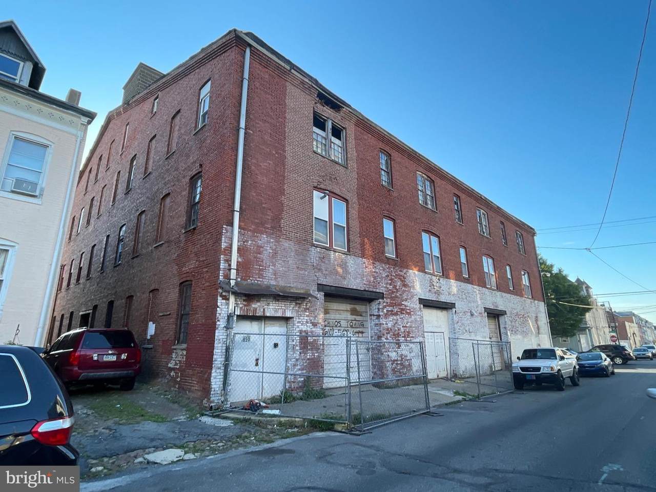 1014 Windsor Street - Photo 1