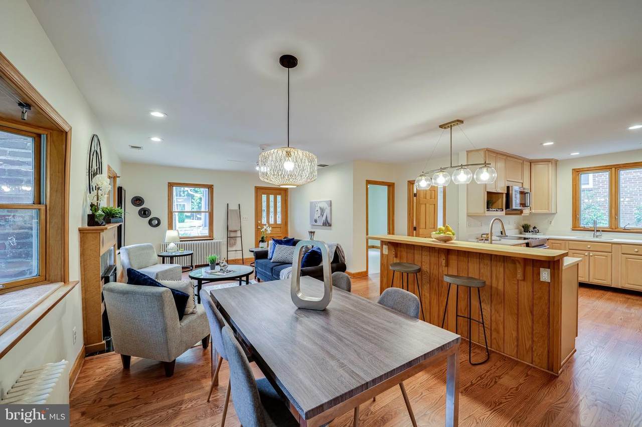 4421 16TH Street - Photo 1