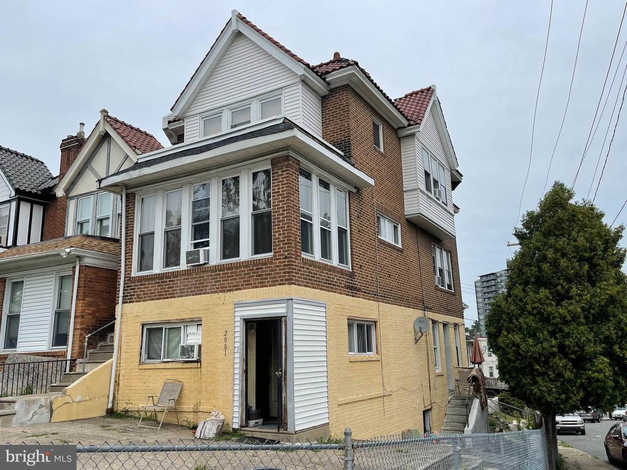 2001 52ND Street - Photo 1