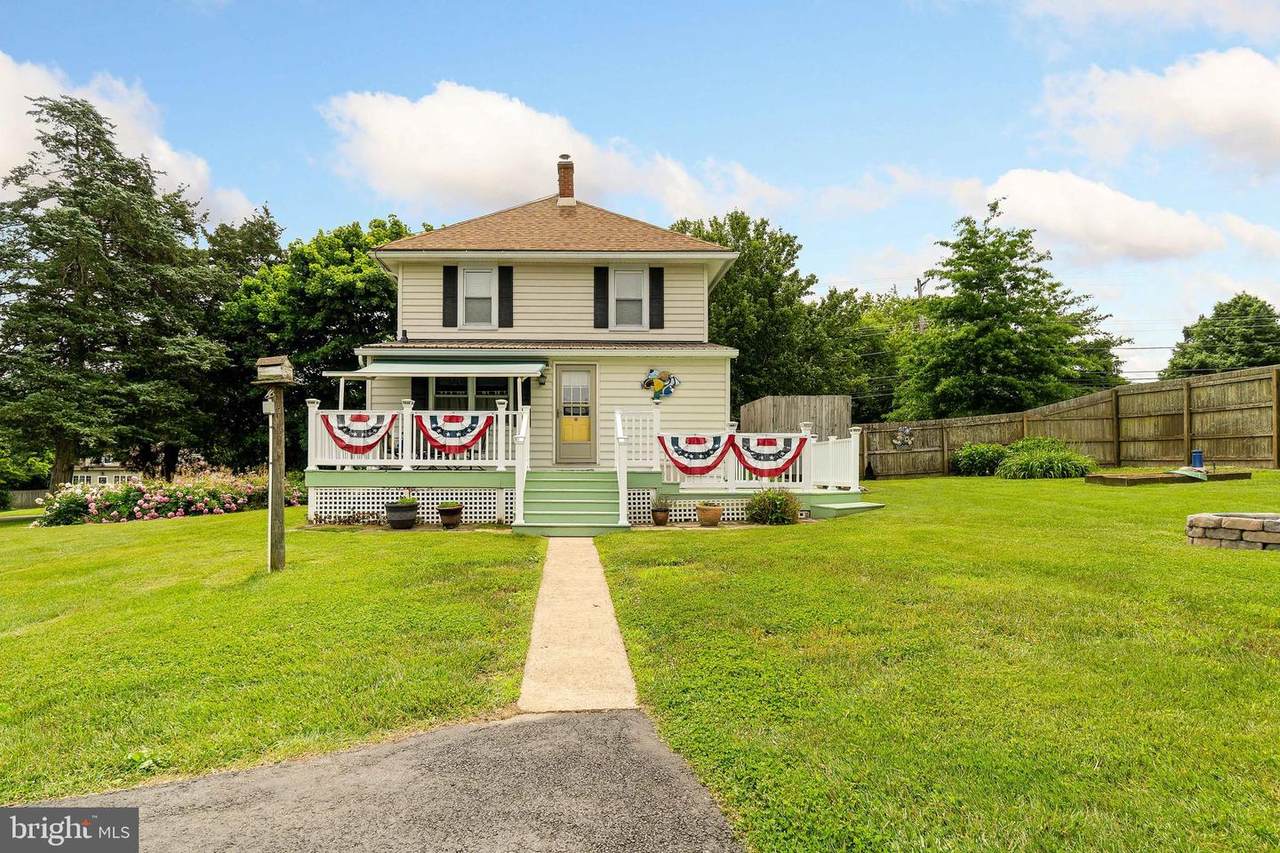 151 Basil Avenue - Photo 1