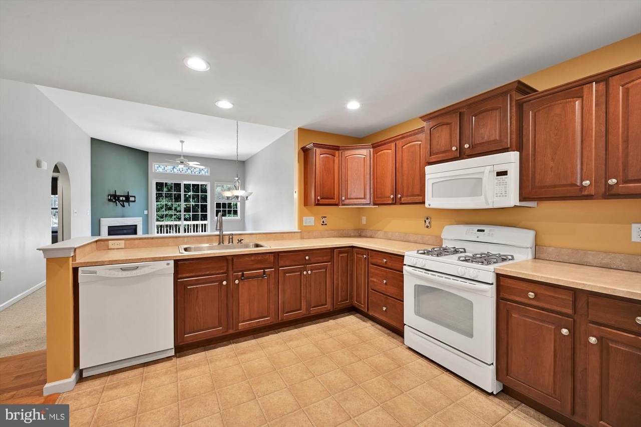 1820 Serene Way - Photo 1