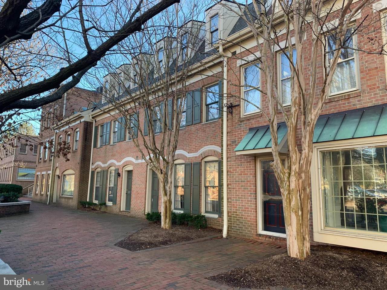 112 Broad Street - Photo 1