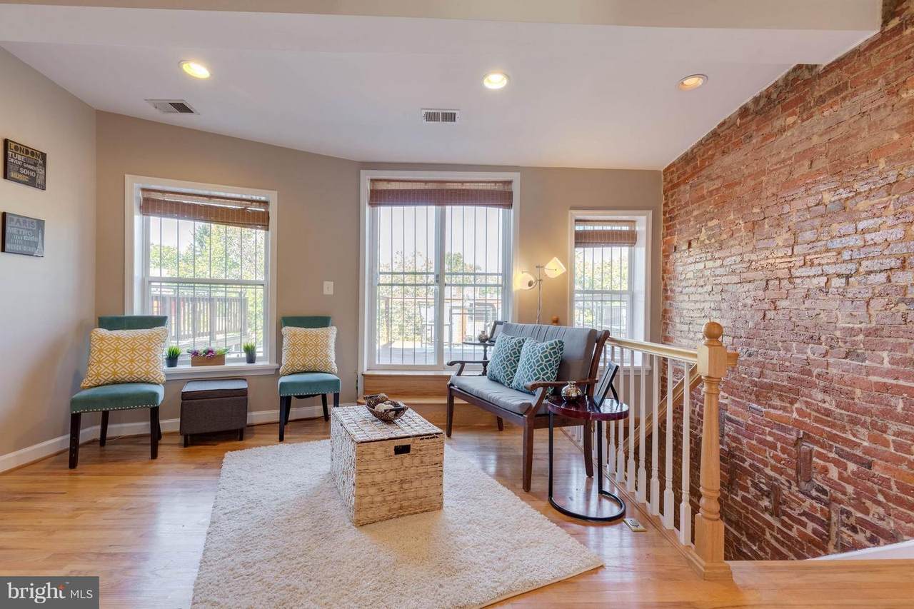 223 Florida Avenue - Photo 1