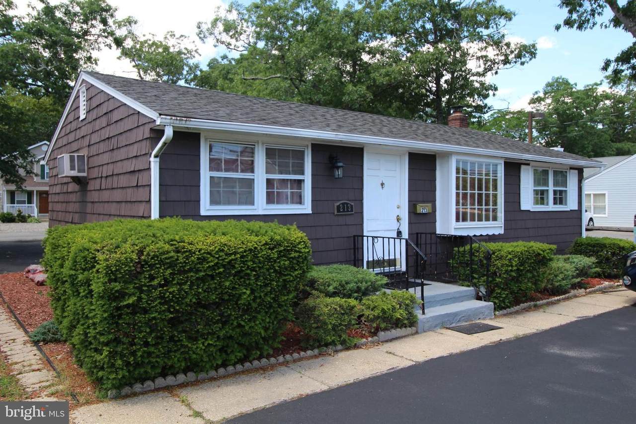 213 Lacey Road - Photo 1
