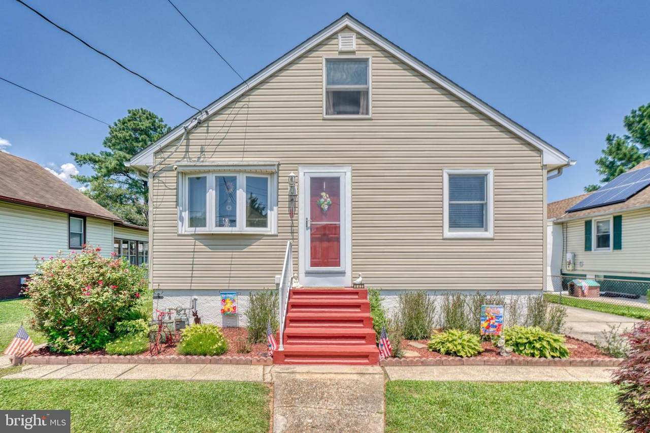942 Woodlynn Road - Photo 1