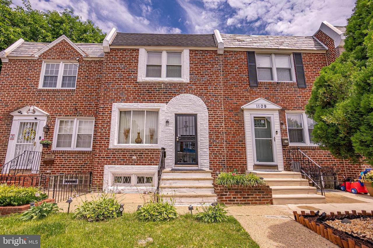 1107 Herbert Street - Photo 1