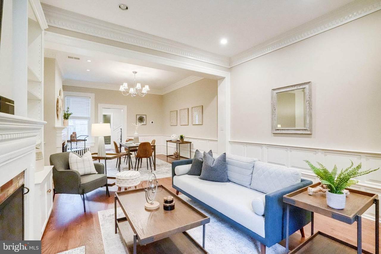 611 G Street - Photo 1