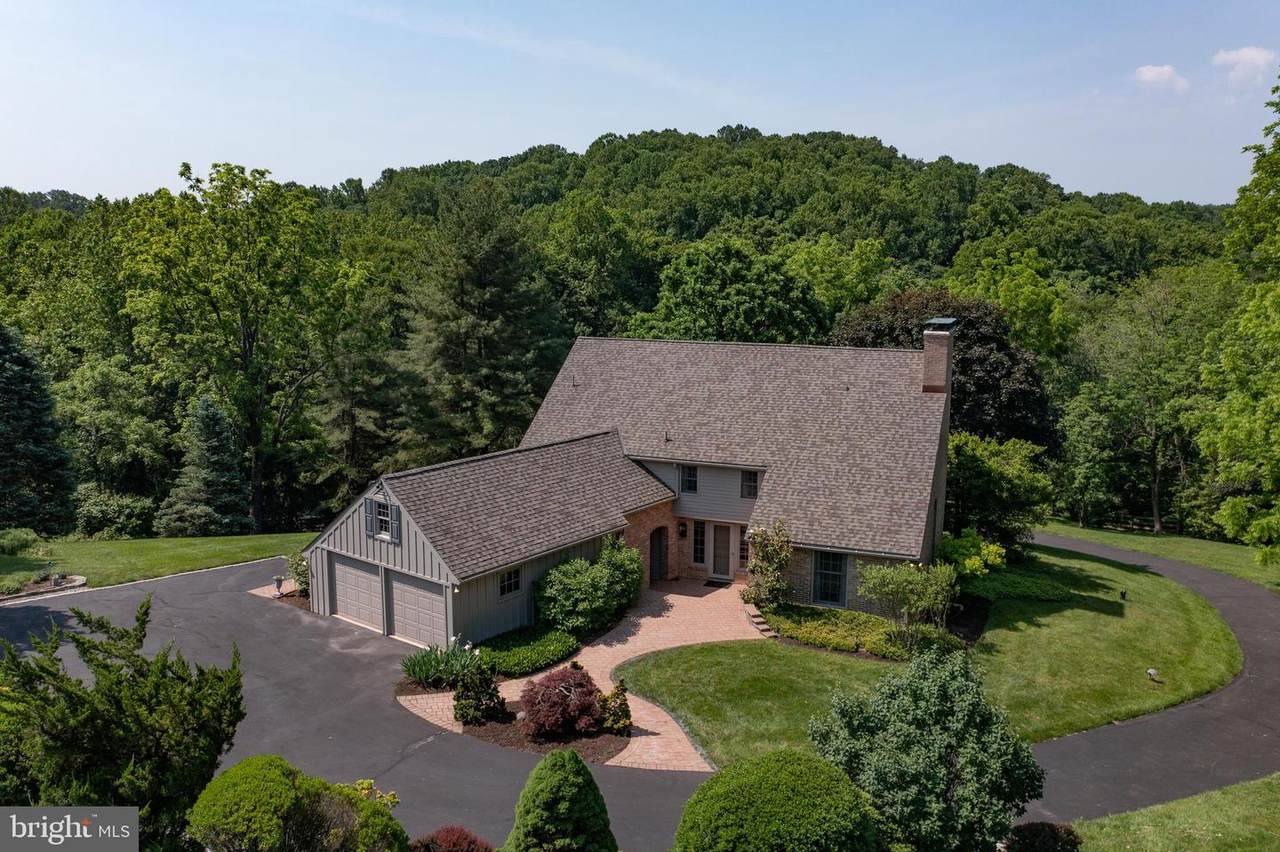 103 Crestwood Road - Photo 1