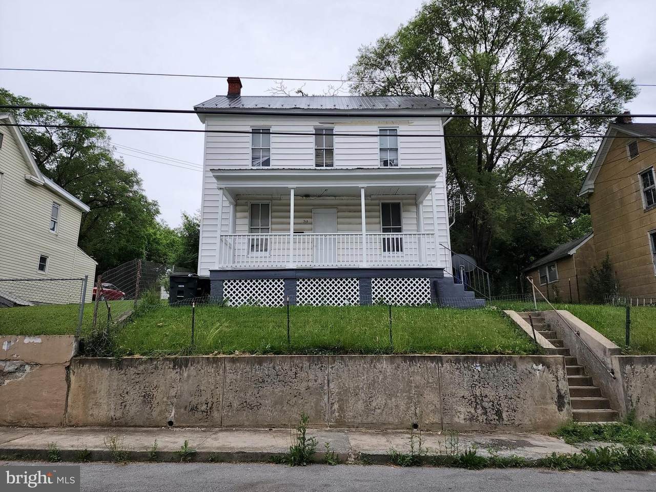713 3RD Street - Photo 1