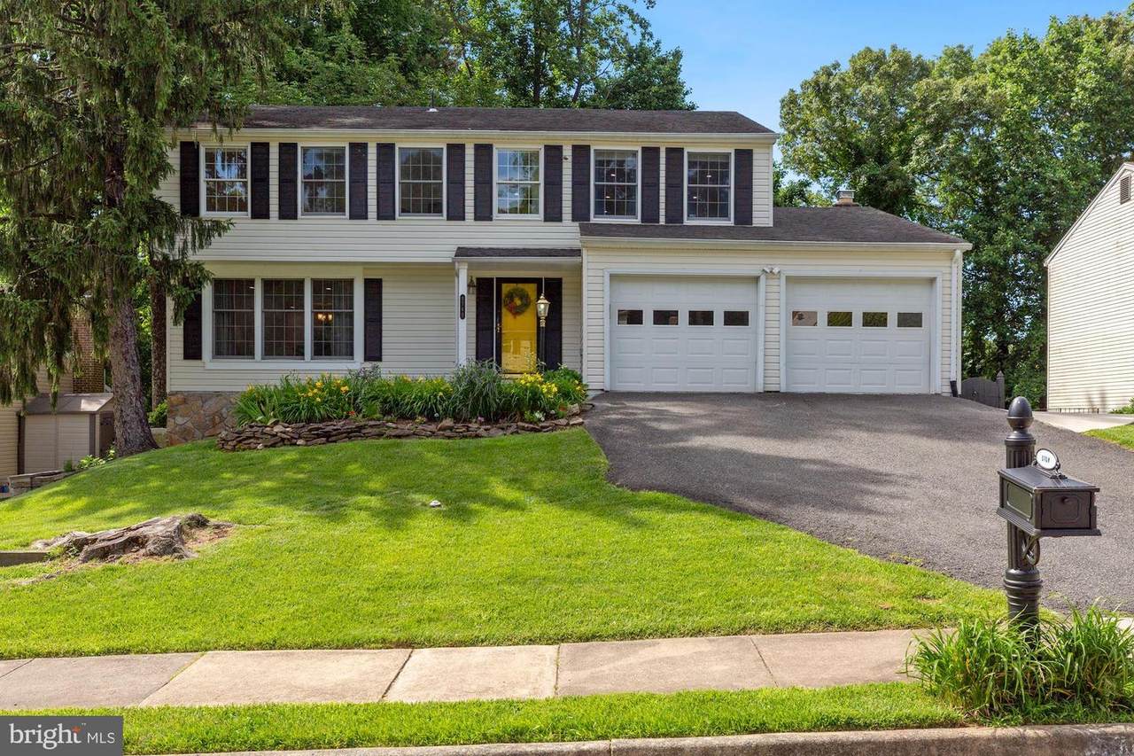 5760 Heming Avenue - Photo 1