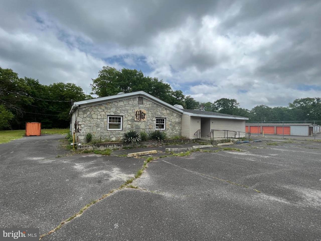 410 Trenton Road - Photo 1