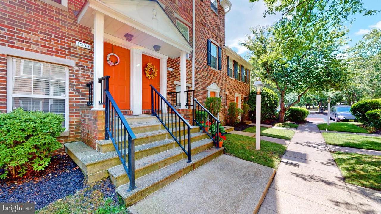1553 Washington Court - Photo 1