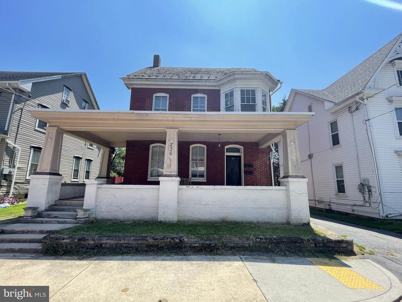 236 2ND Street - Photo 1