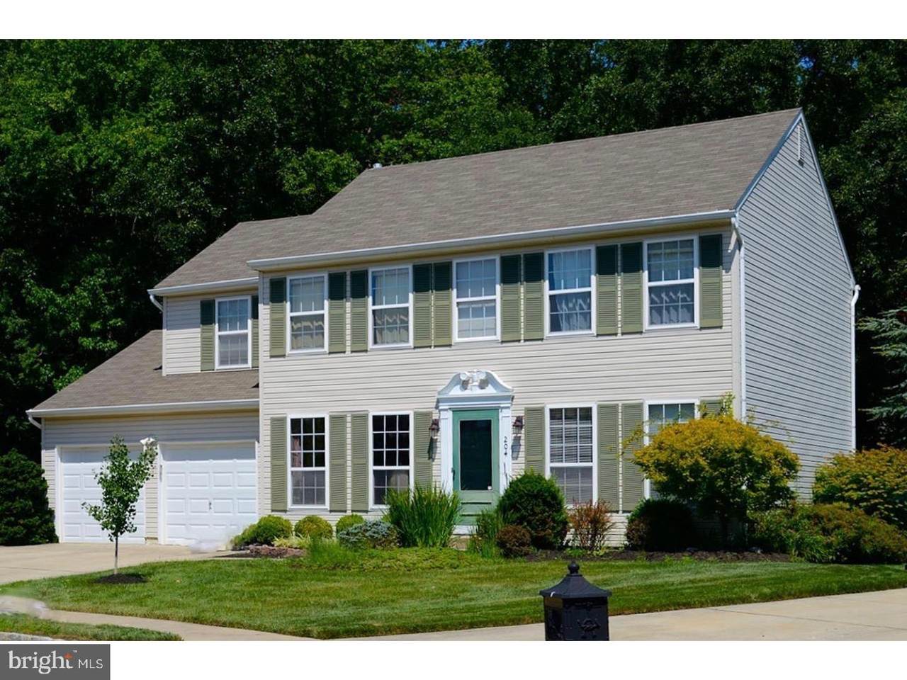 204 Stallion Court - Photo 1