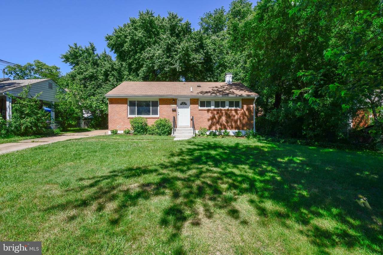 6114 The Parkway - Photo 1