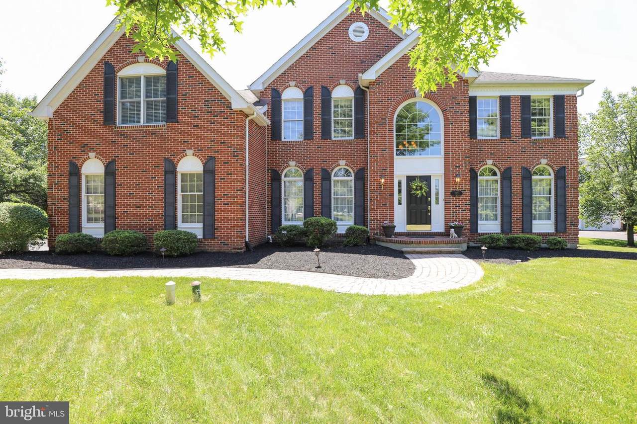 1175 Ascot Court - Photo 1