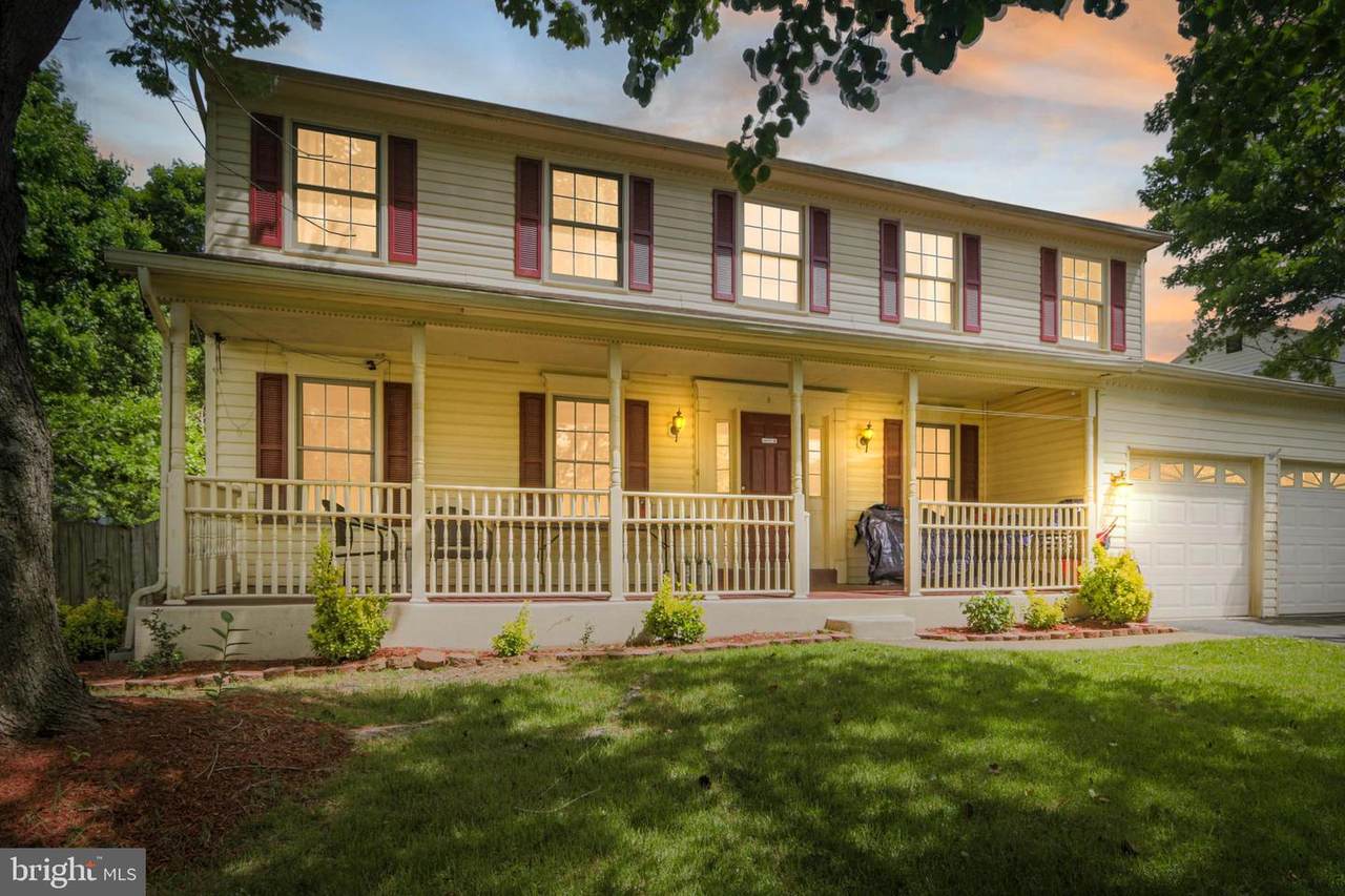 8 Danbury Forest Lane - Photo 1