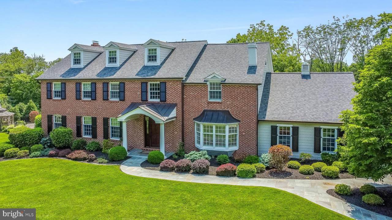 1075 Walton Road - Photo 1