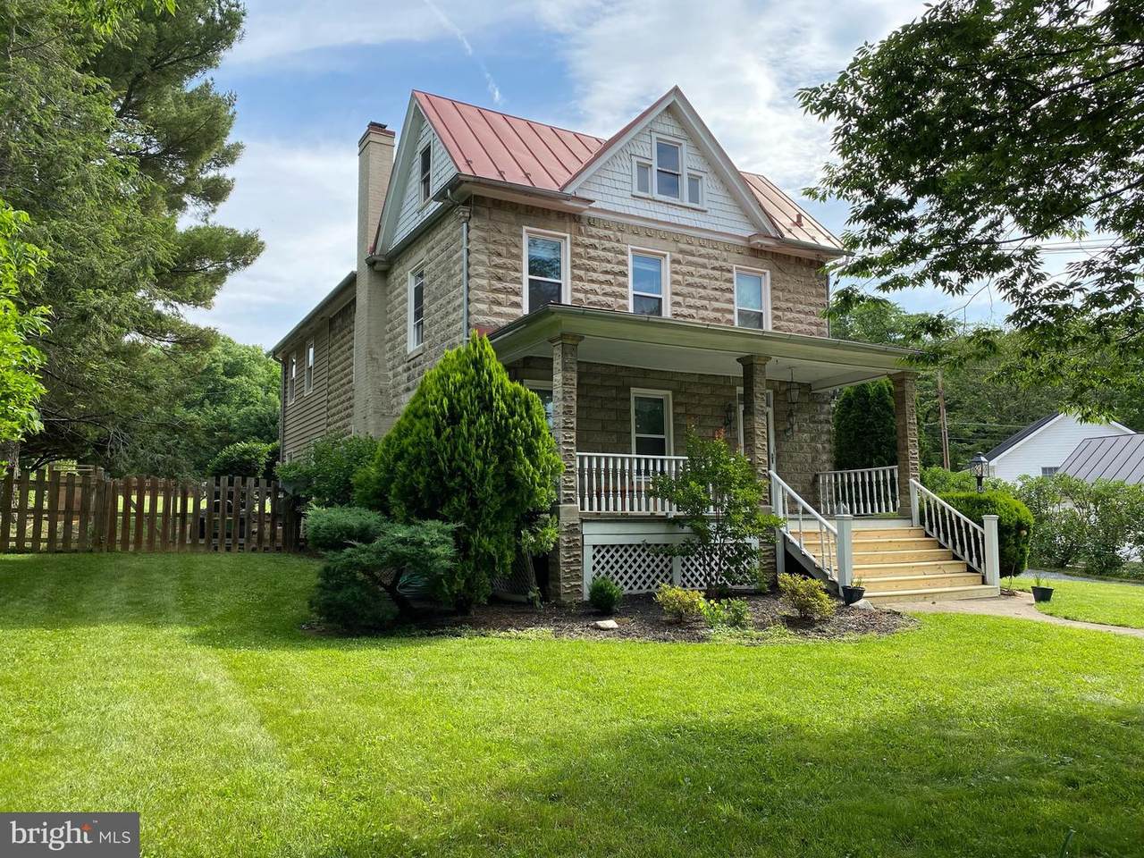 810 Amherst Street - Photo 1