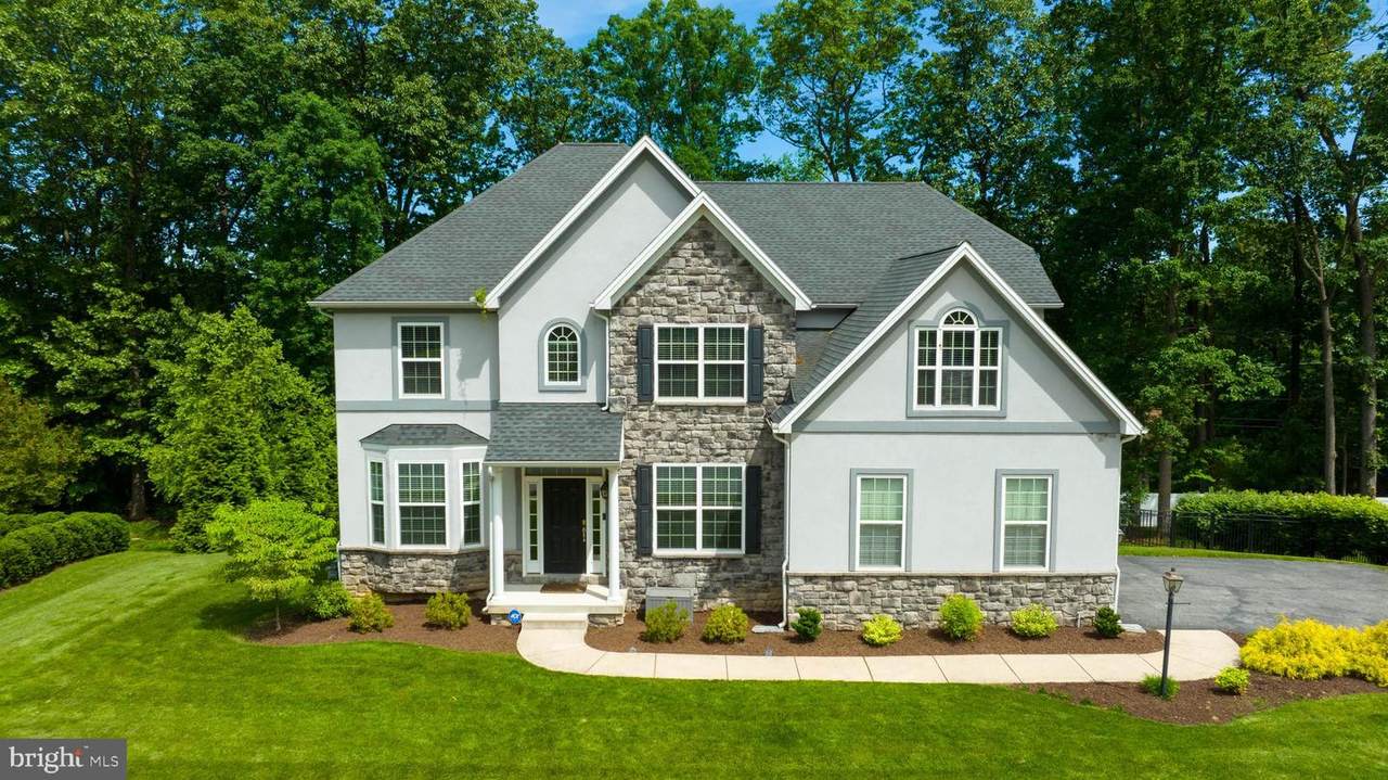 933 Aspen Lane - Photo 1