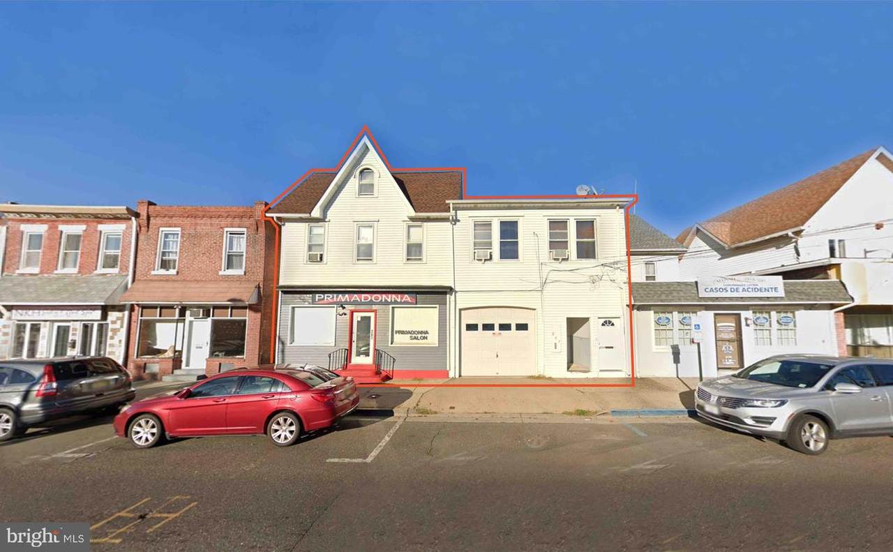 207 Bridgeboro Street - Photo 1
