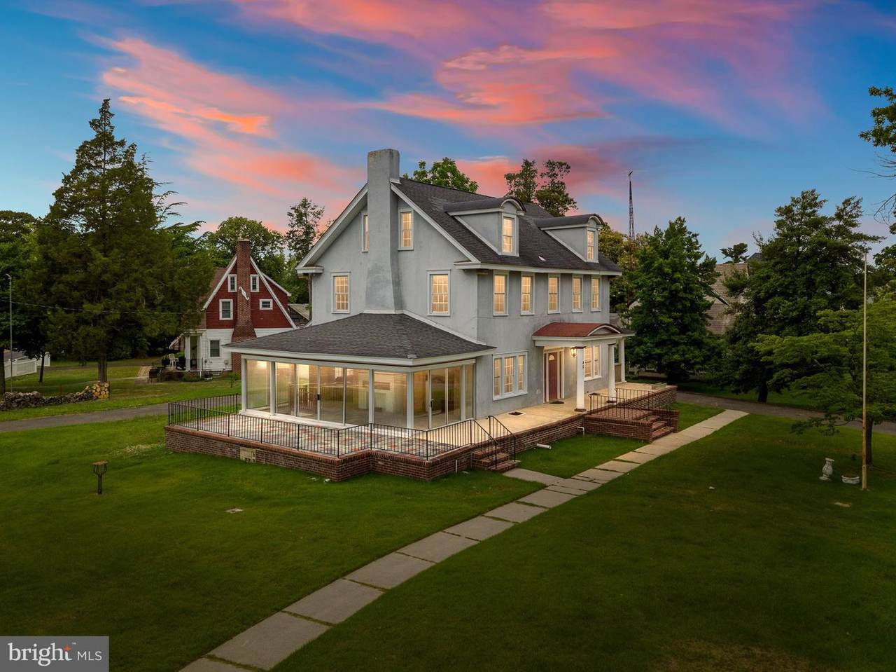 40 West Avenue - Photo 1