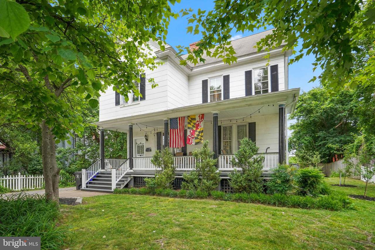 202 Stanley Place - Photo 1