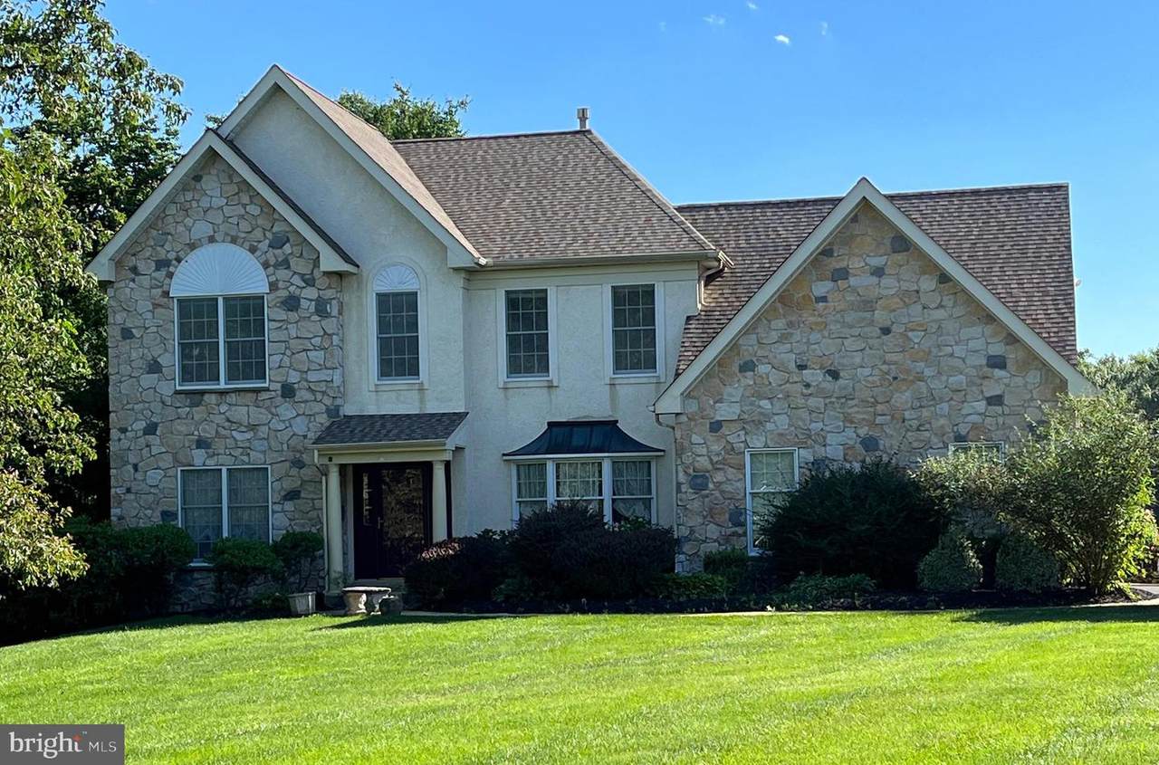1410 Windsor Drive - Photo 1