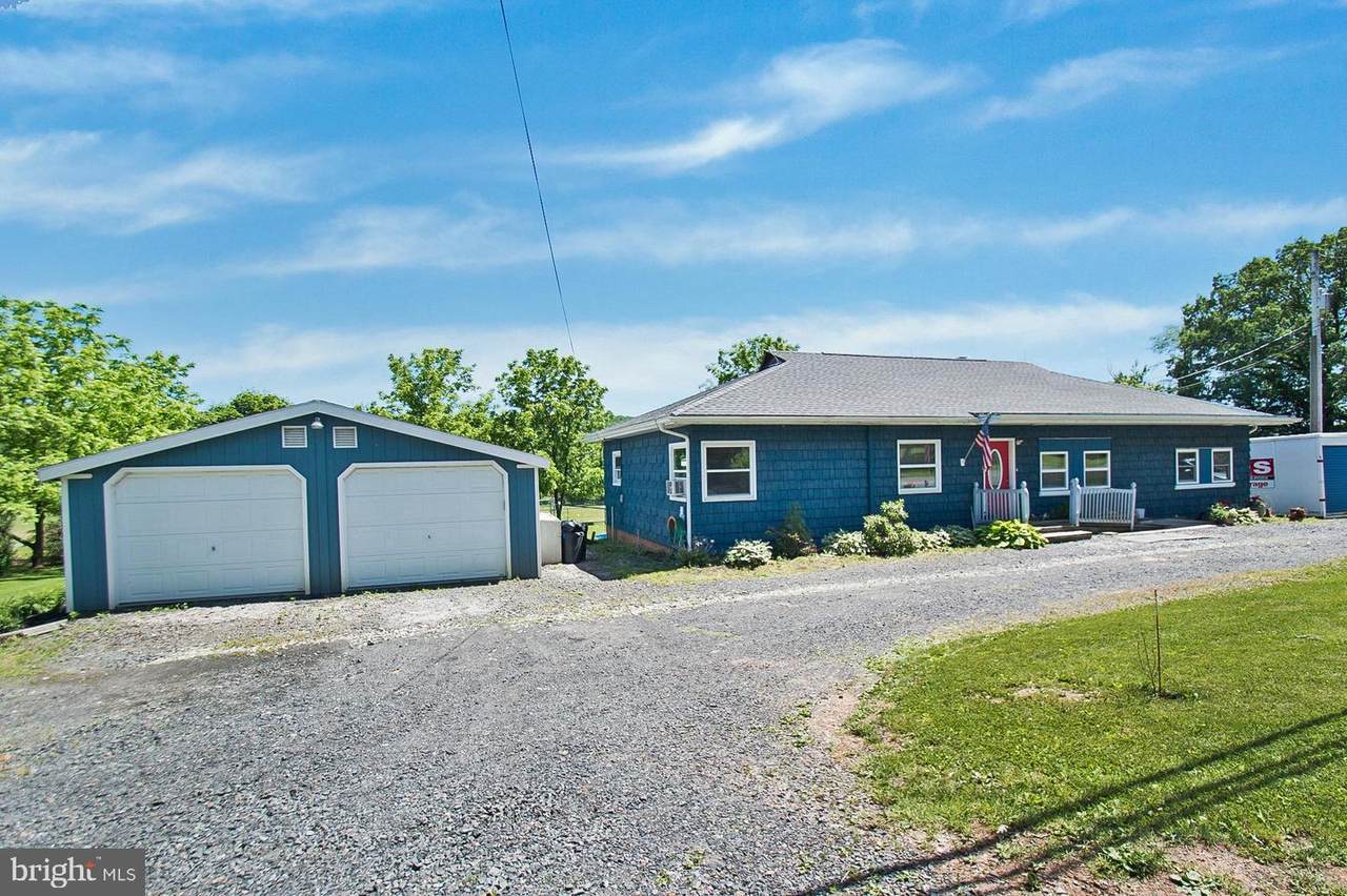 1142 Valley Road - Photo 1