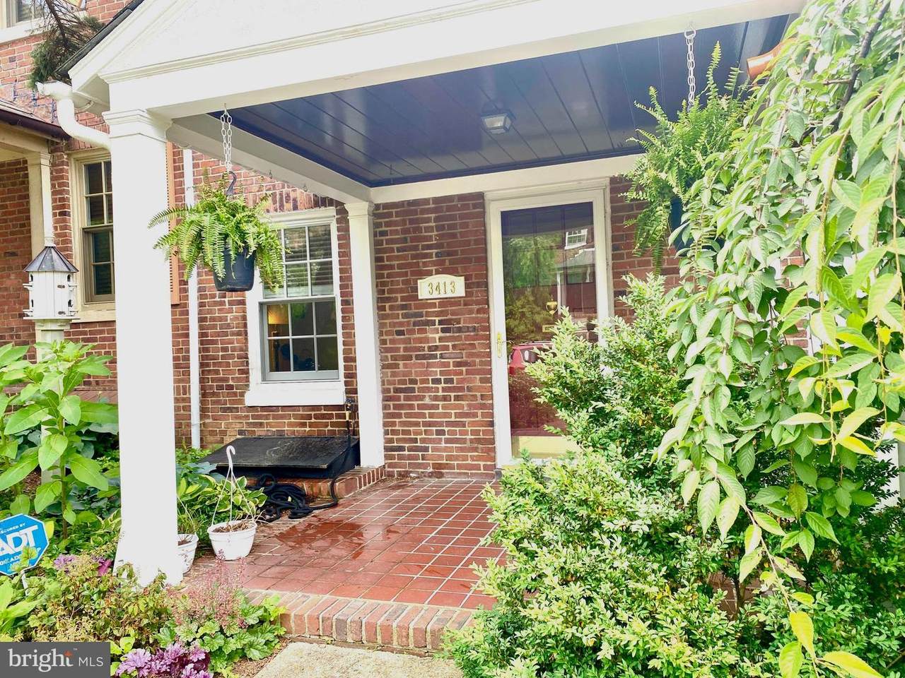 3413 University Place - Photo 1