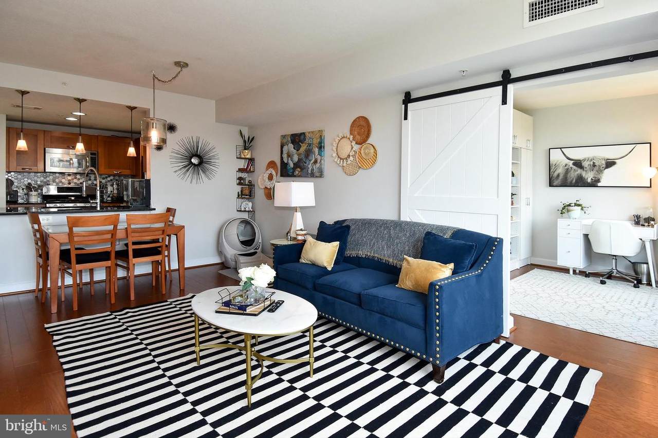 2451 Midtown Avenue - Photo 1