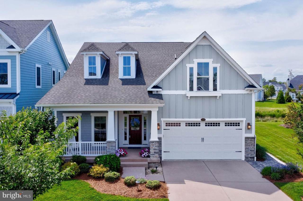 27050 Firefly Boulevard - Photo 1