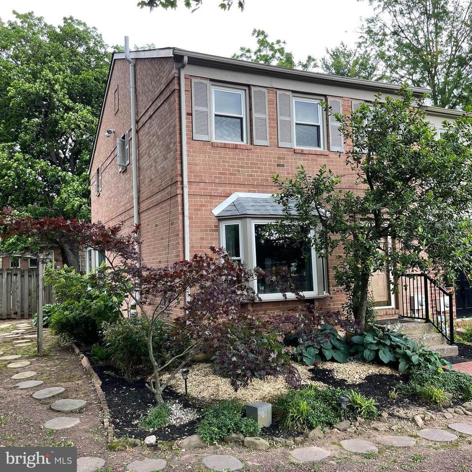 1 Carriage Drive - Photo 1