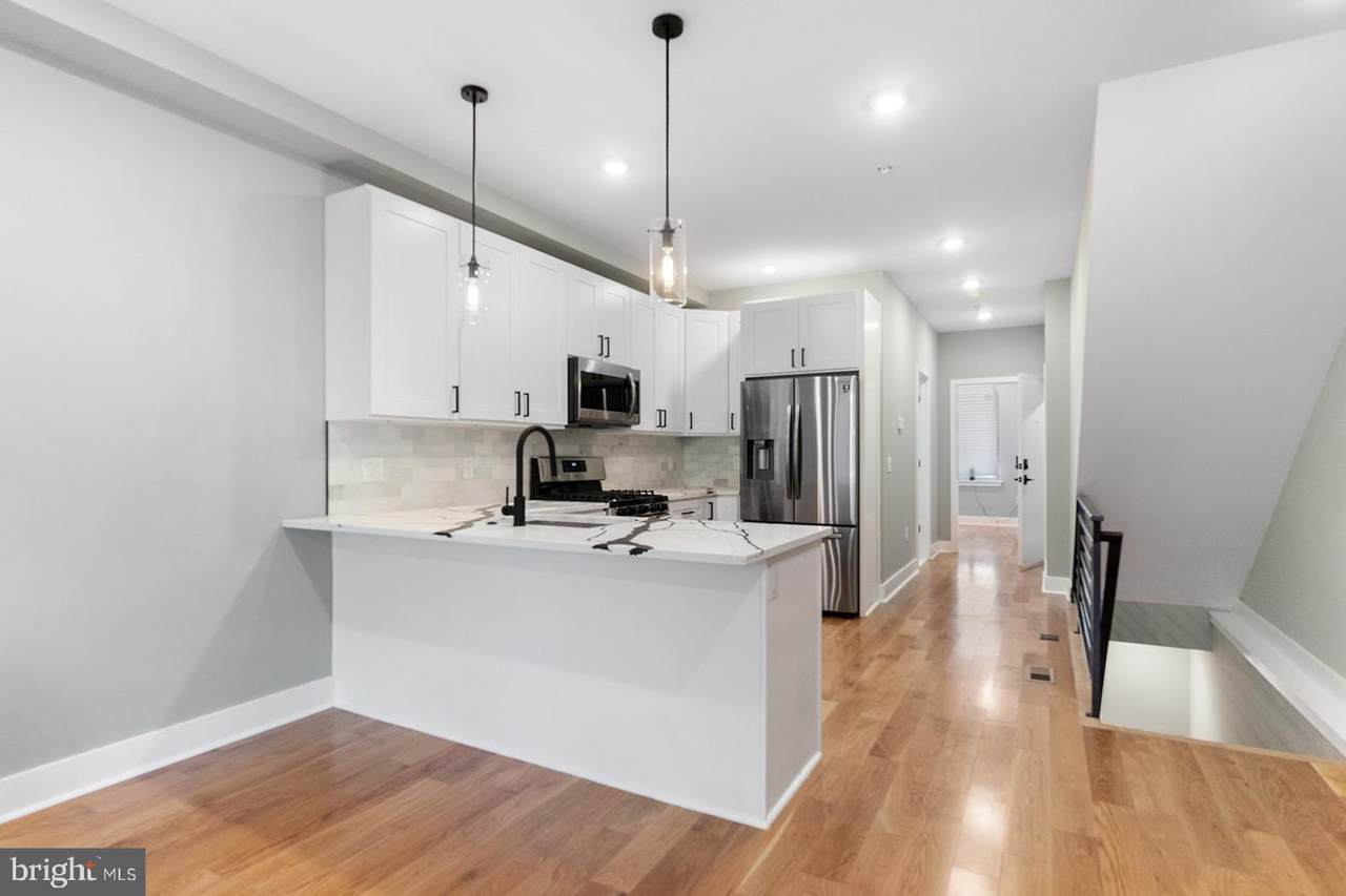 2129 8TH Street - Photo 1