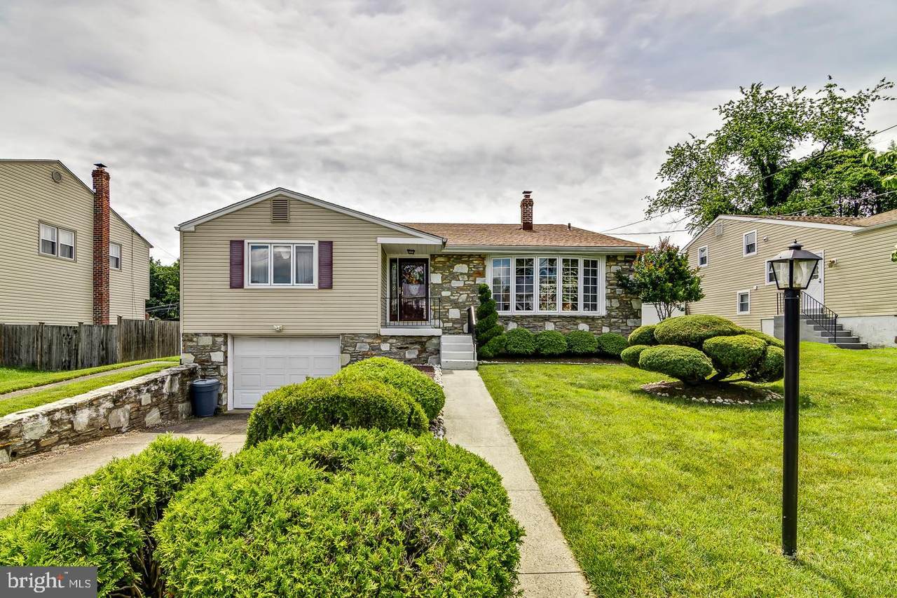 166 Laurie Lane - Photo 1