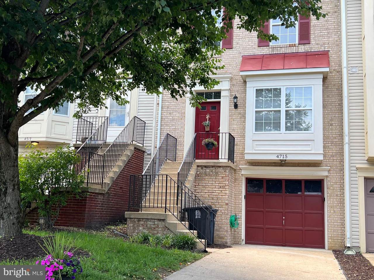 4715 Captain Bayne Court - Photo 1