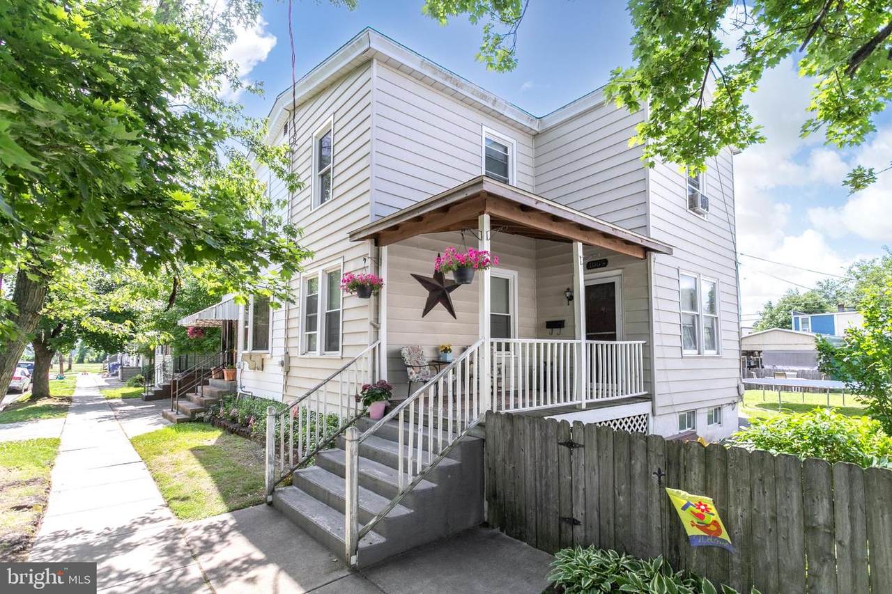 1009 5TH Street - Photo 1