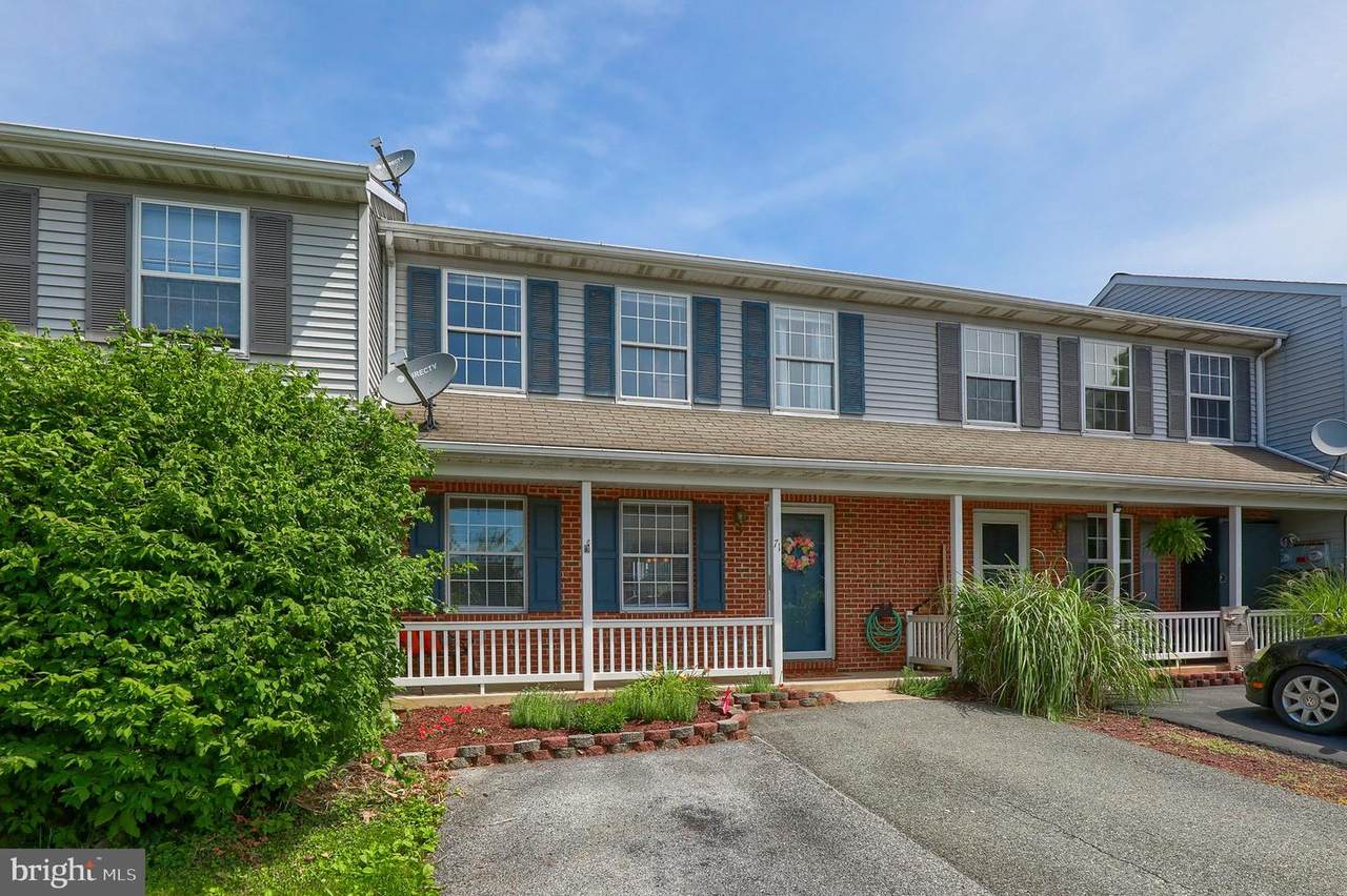 71 Chelmsford Drive - Photo 1