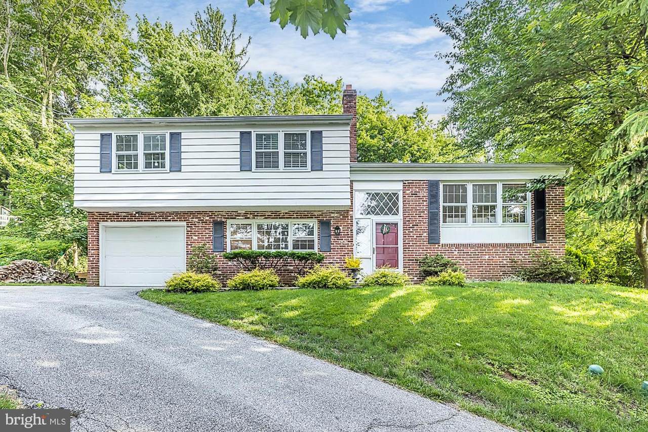 106 Lynn Circle - Photo 1