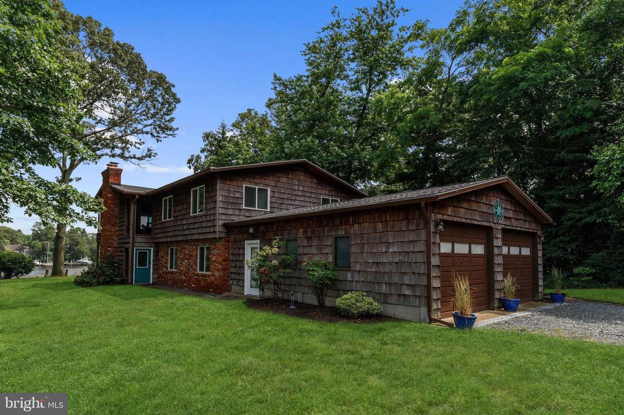 243 List Avenue - Photo 1