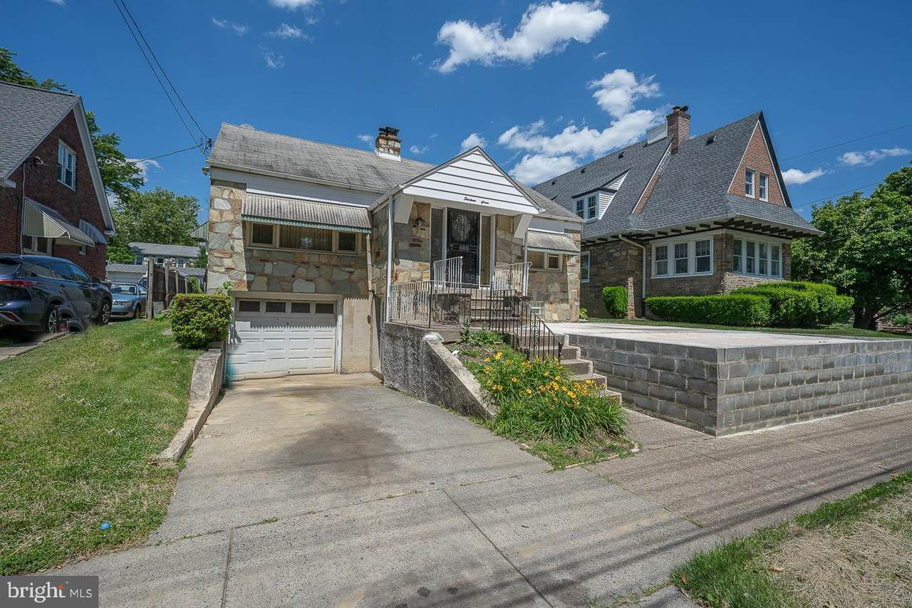 1315 Tyson Avenue - Photo 1