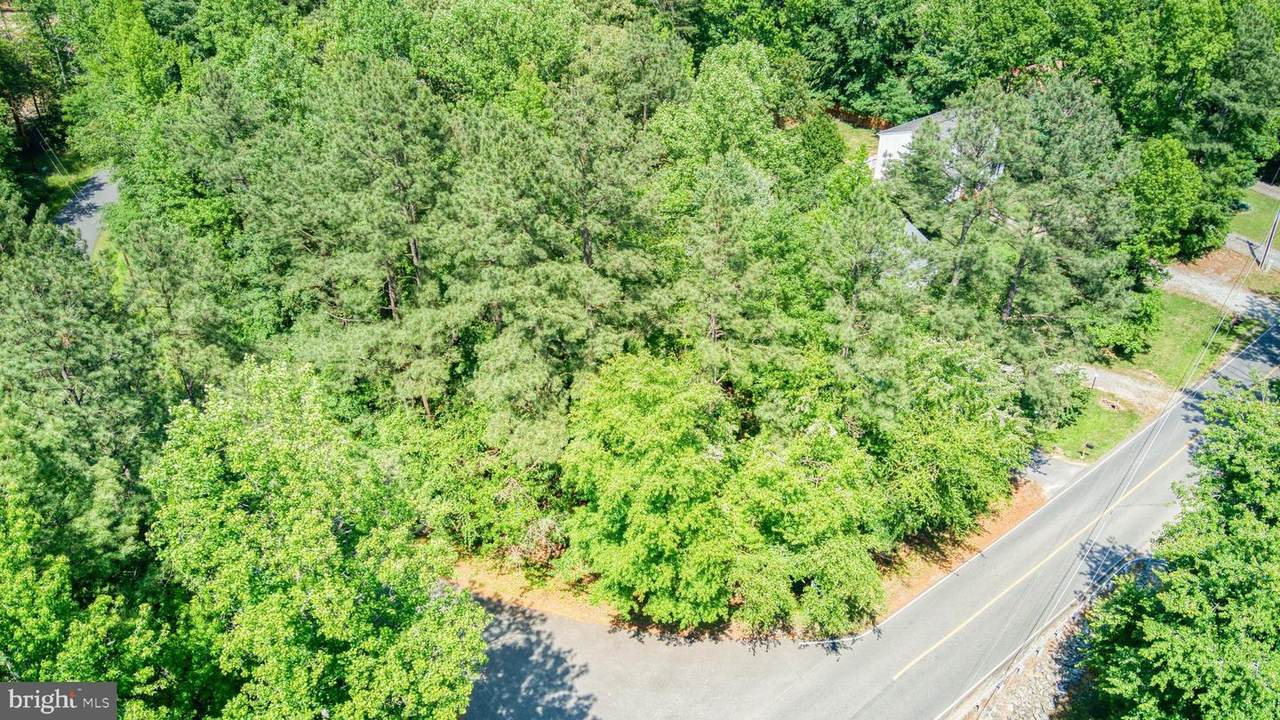 727 Lake Caroline Drive - Photo 1