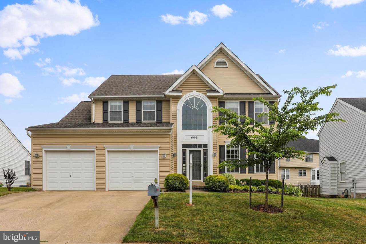 606 Huntover Lane - Photo 1