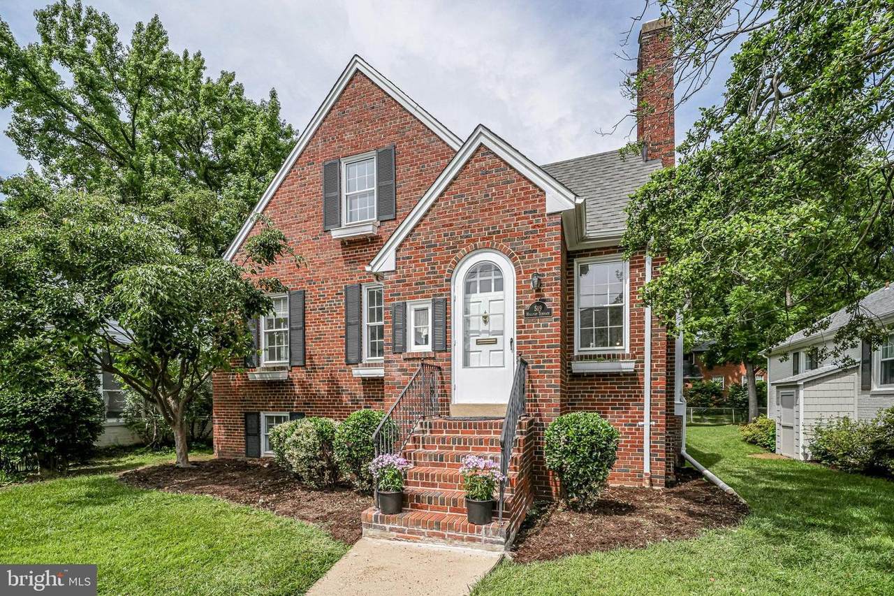 519 Hilltop Terrace - Photo 1
